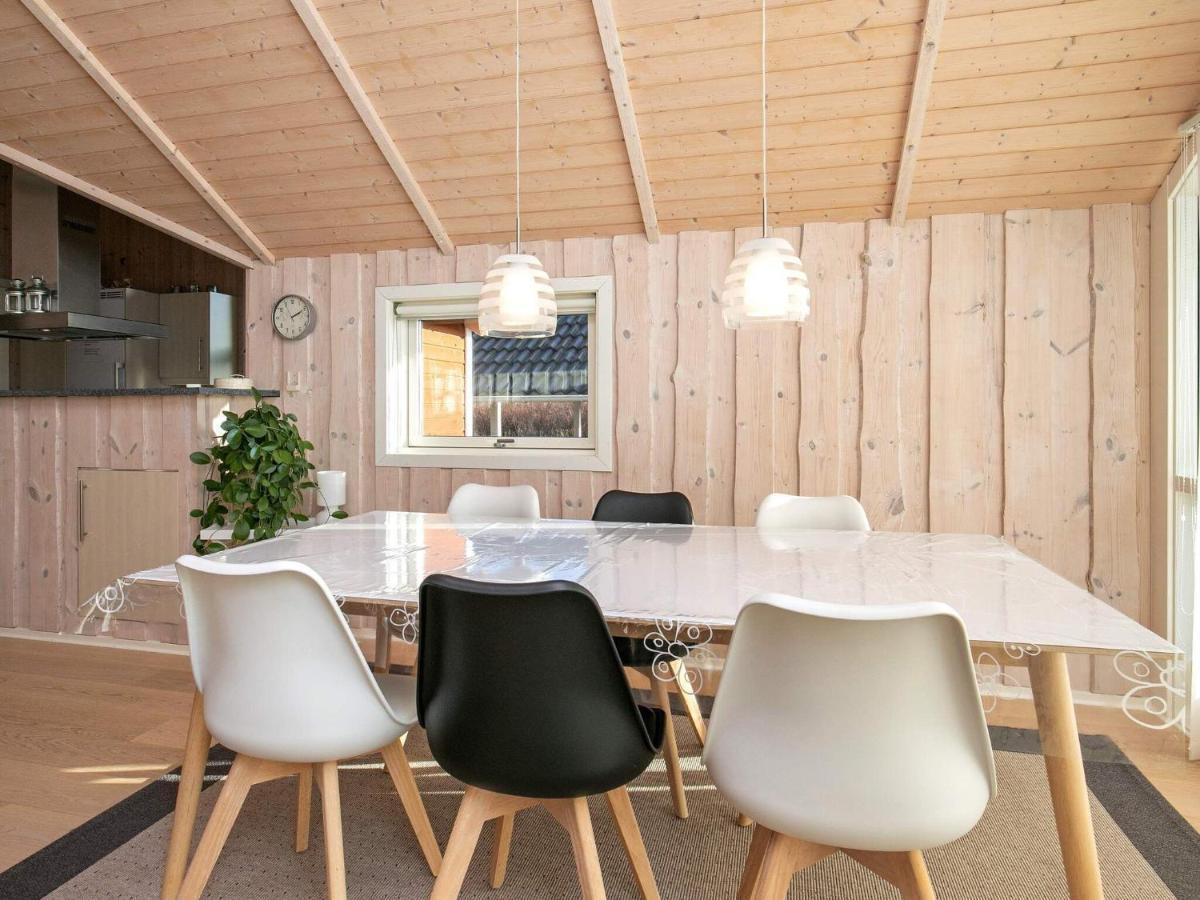 Three-Bedroom Holiday Home In Rodby 38 Kramnitse Εξωτερικό φωτογραφία