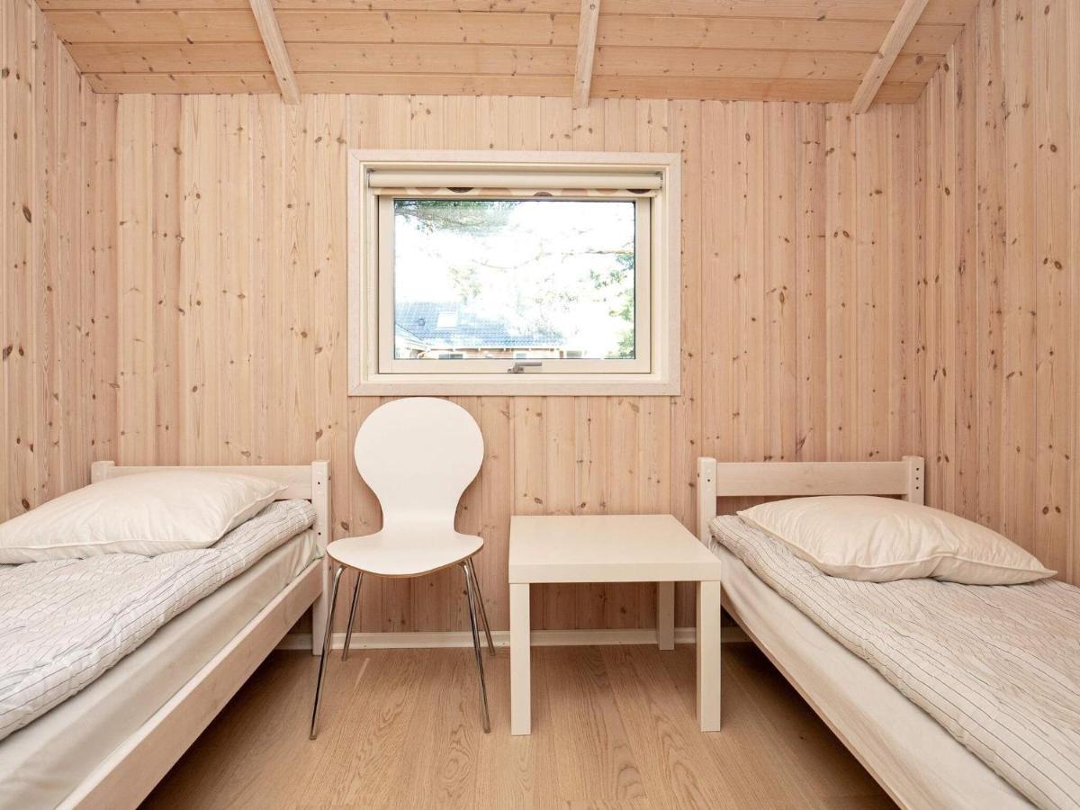 Three-Bedroom Holiday Home In Rodby 38 Kramnitse Εξωτερικό φωτογραφία