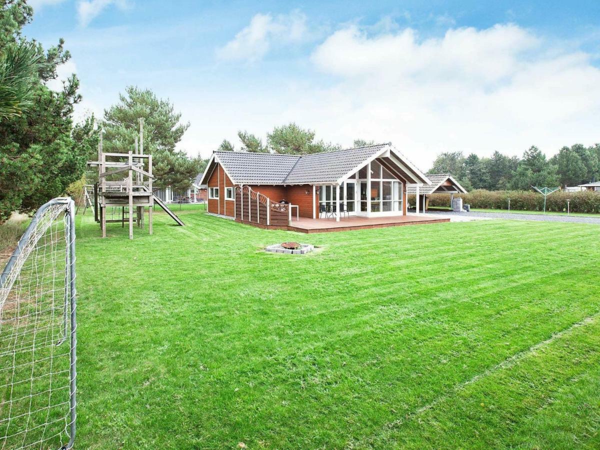Three-Bedroom Holiday Home In Rodby 38 Kramnitse Εξωτερικό φωτογραφία