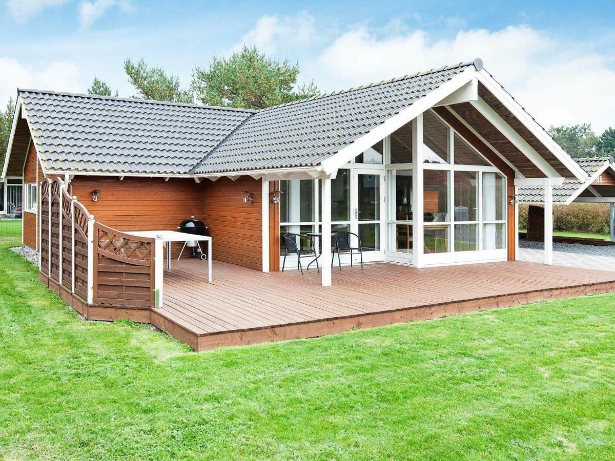 Three-Bedroom Holiday Home In Rodby 38 Kramnitse Εξωτερικό φωτογραφία